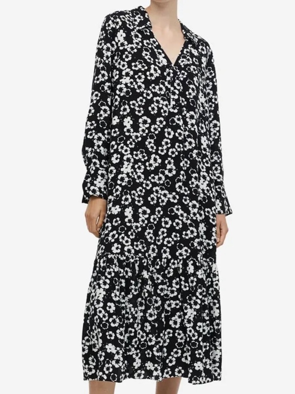 H&Medium Floral Midi Dress in Black & White Size Medium
